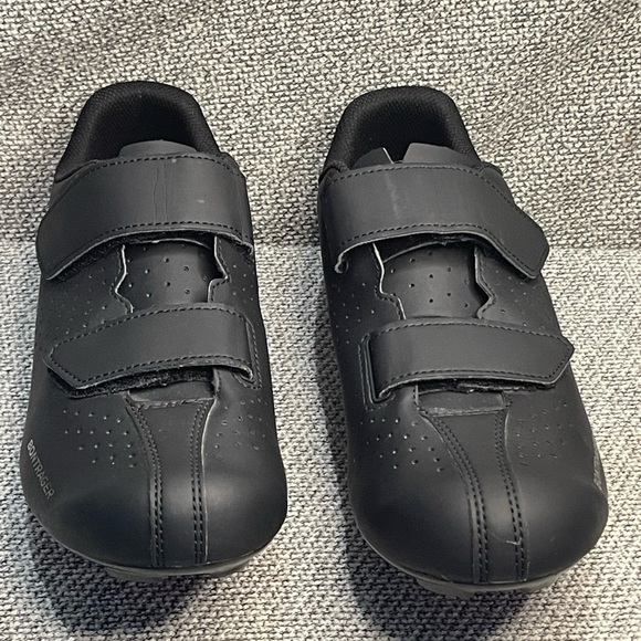 Black and Red Athletic Cycling Shoes with Velcro Straps main image 15